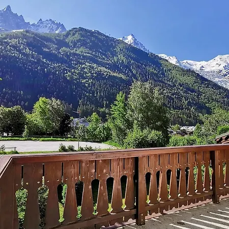 Apartment Mont Blanc View In The Heart Of Chamonix
