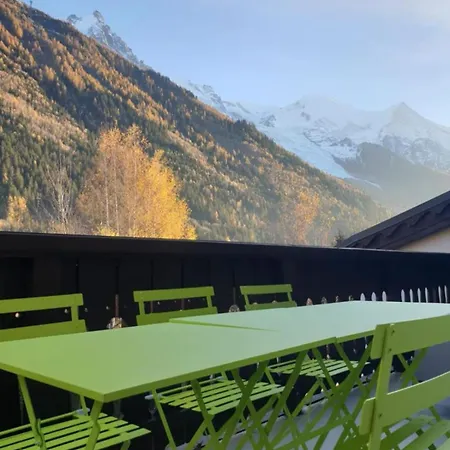 Apartment Mont Blanc View In The Heart Of Chamonix